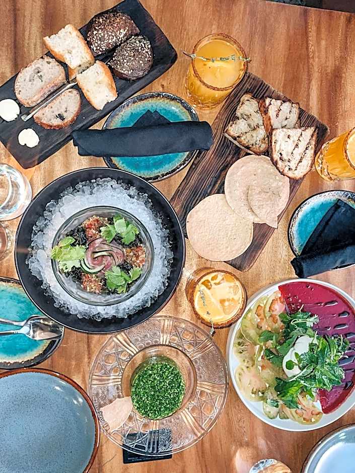 Bahia Hotel And Beach Club