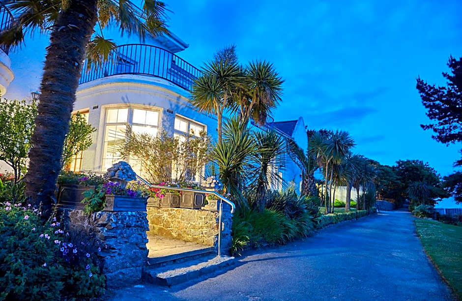 The White House Hotel