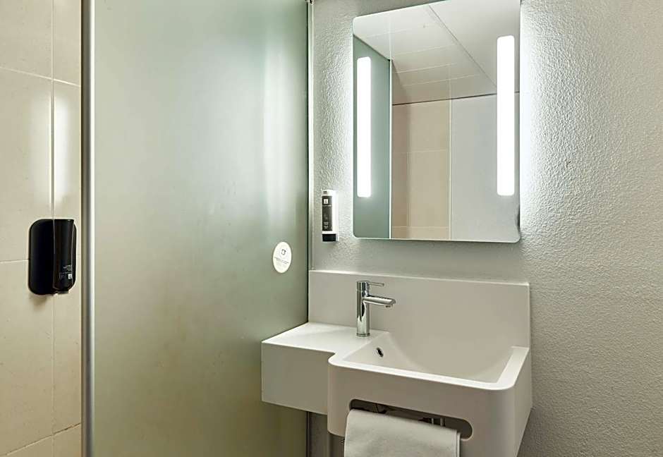 B&B Hôtel ORLY RUNGIS Aéroport