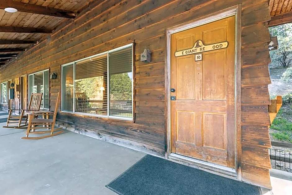 Camp Nelson Lodge Room 10