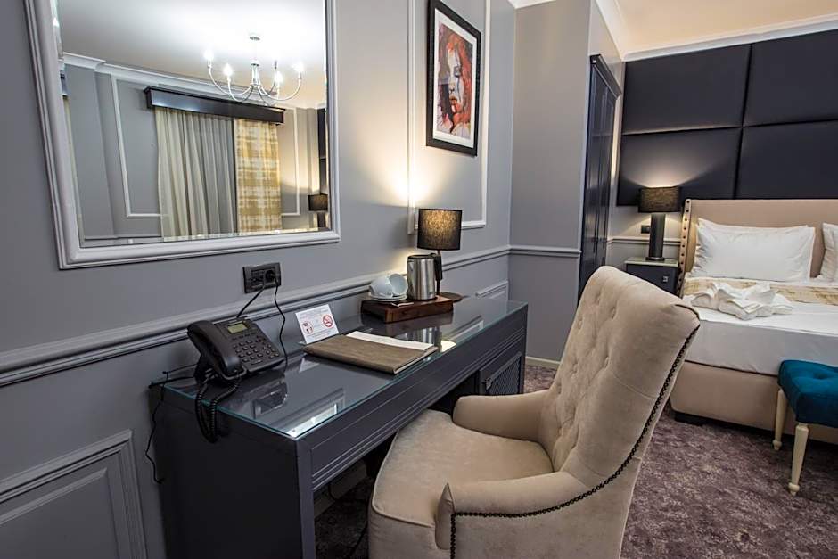 Peninsula Boutique Hotel