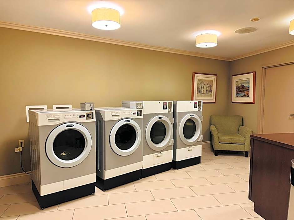 Best Western Plus Stoneridge Inn And Conference Centre