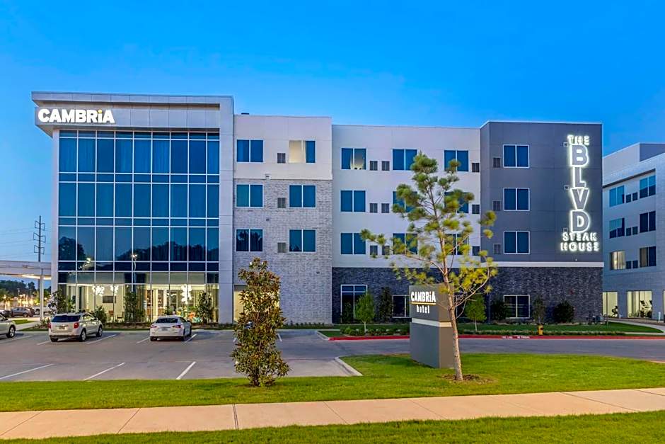 Cambria Hotel Waco University Riverfront