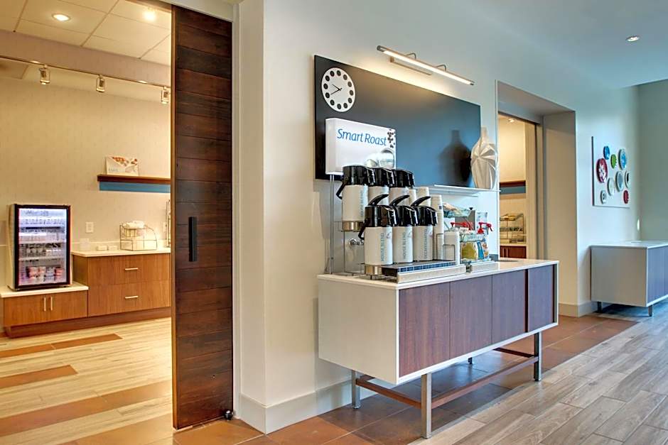 Holiday Inn Express & Suites Charleston NE Mt Pleasant US17 By IHG