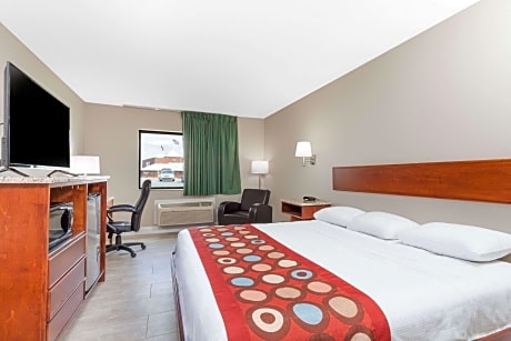 1 Queen Bed, Accessible Room, Non-Smoking