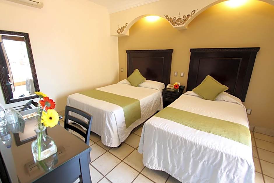 Photo 1 of 6 of Standard Triple Room