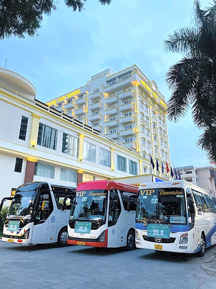 Sandals Hoang Yen Hotel