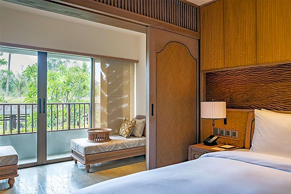Photo 1 of 9 of Regency 1 King Bed Suite