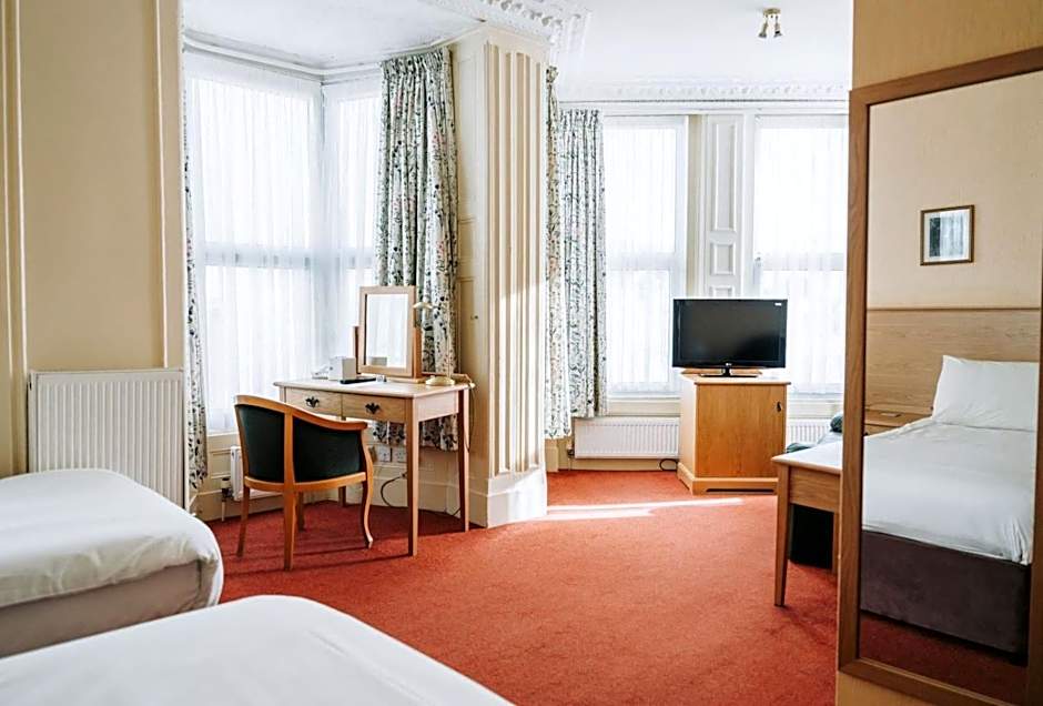 Welbeck Hotel & Apartments IOM