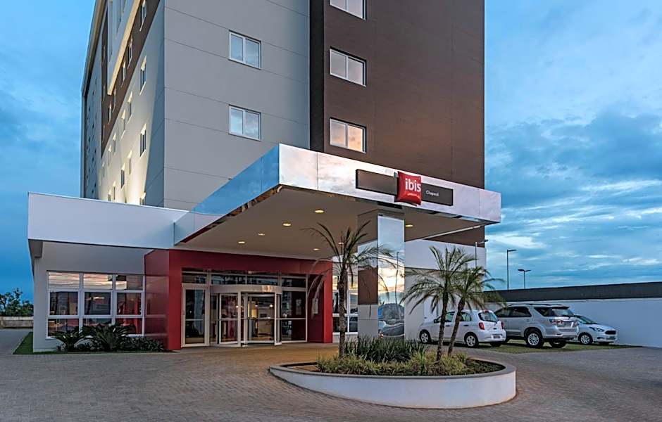 Ibis Chapeco