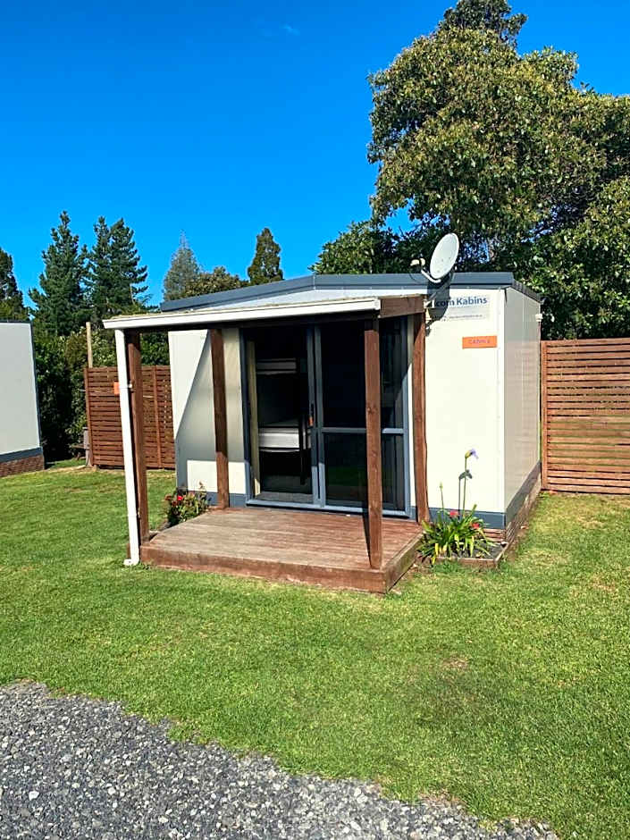 Sapphire Springs Holiday Park and Thermal Pools