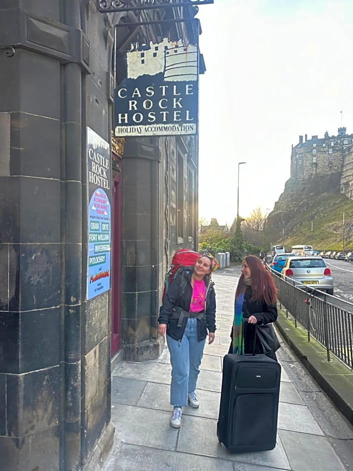 Castle Rock Hostel - Adults Only