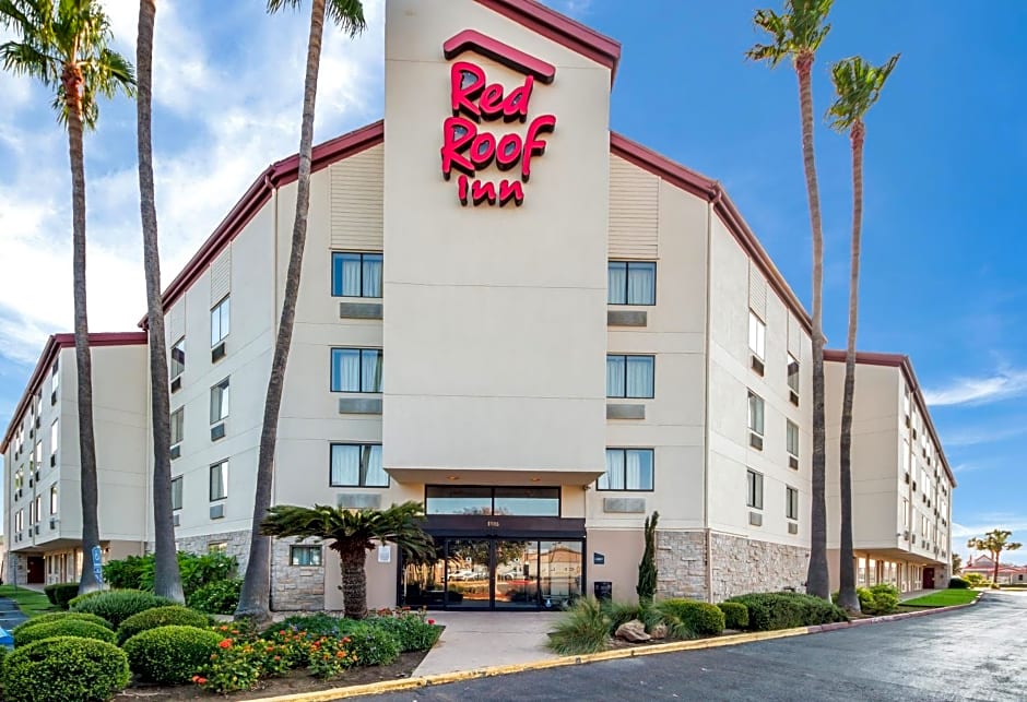 Red Roof Inn - Laredo