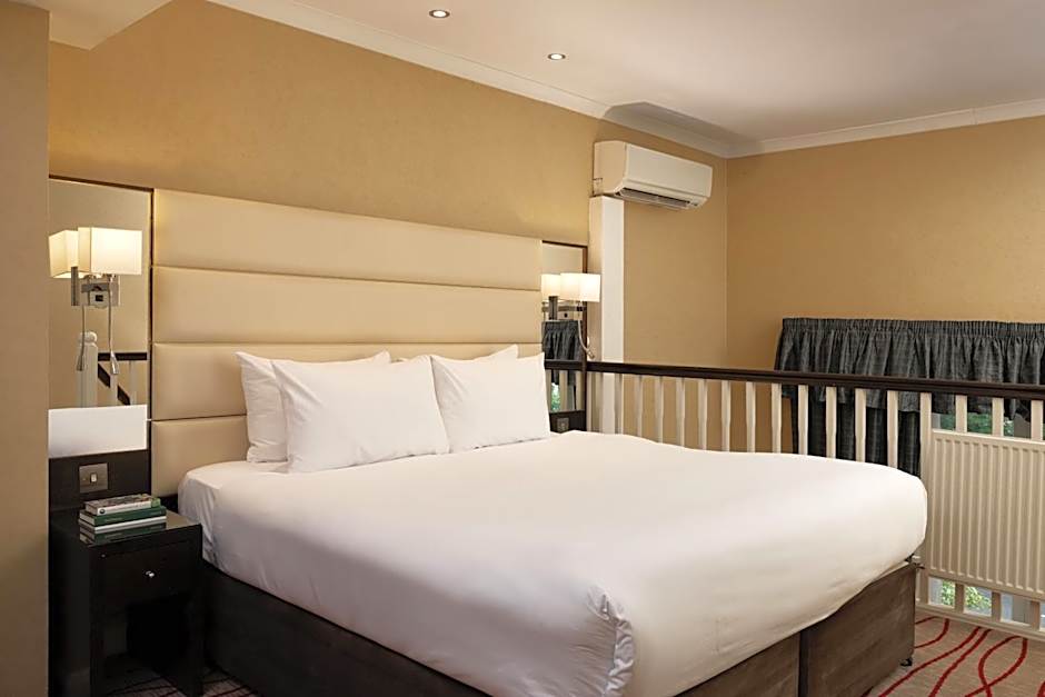 Park Grand Hyde Park