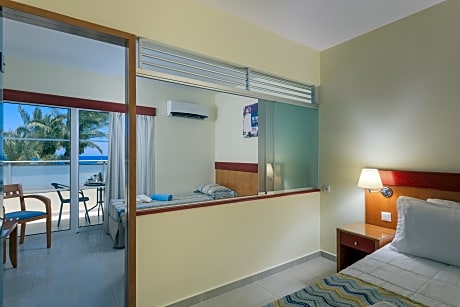 Family Room Garden View