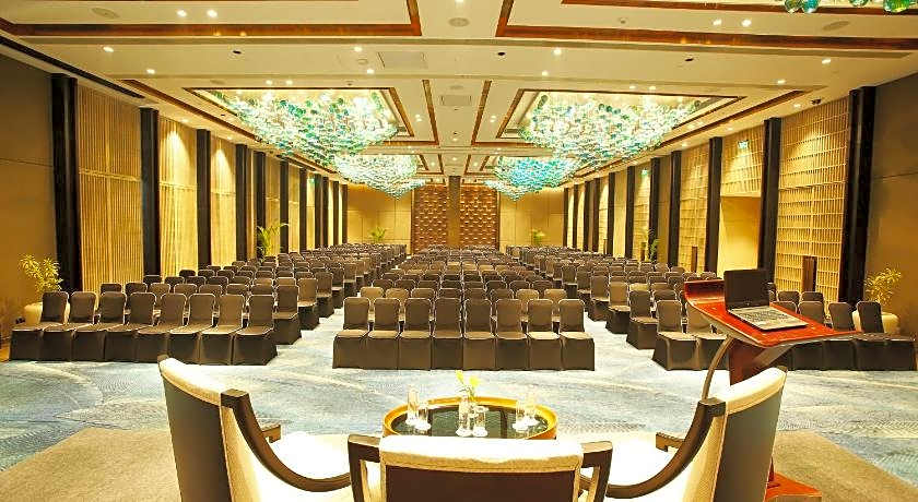 Crowne Plaza New Delhi Mayur Vihar Noida By IHG