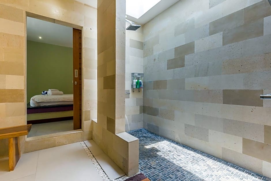 Villa Pilou – Tanah Lot, WY