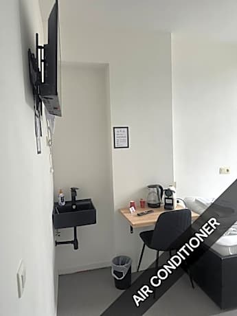 Single Room with Shared Shower and Toilet