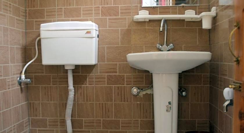 Hotel Eagle Nest Malam Jabba 