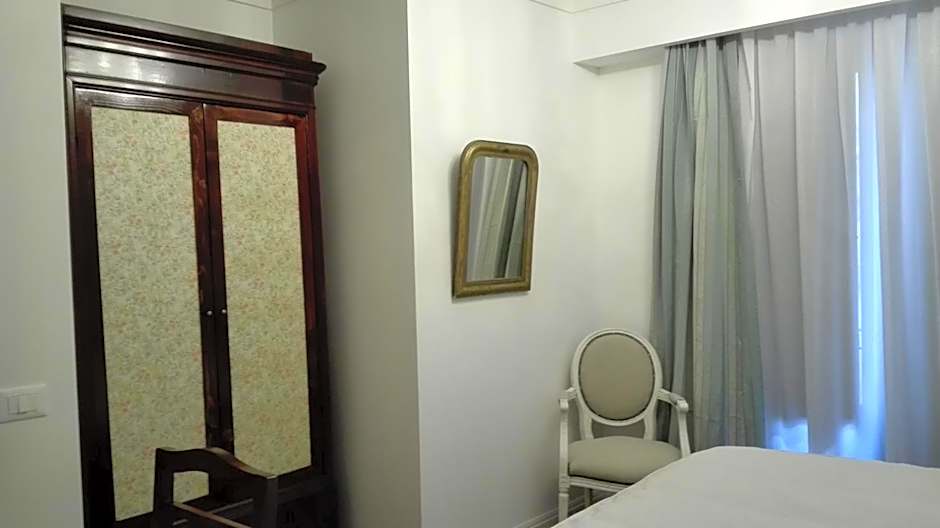 Demetra Rooms