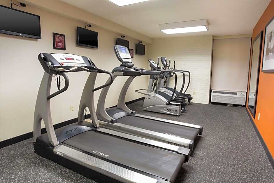 Drury Inn & Suites St. Louis Airport