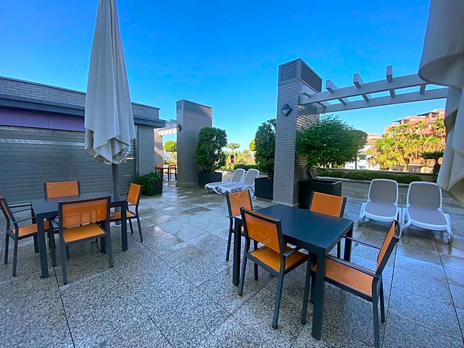 ArtPlatinum SUITES&APARTMENTS