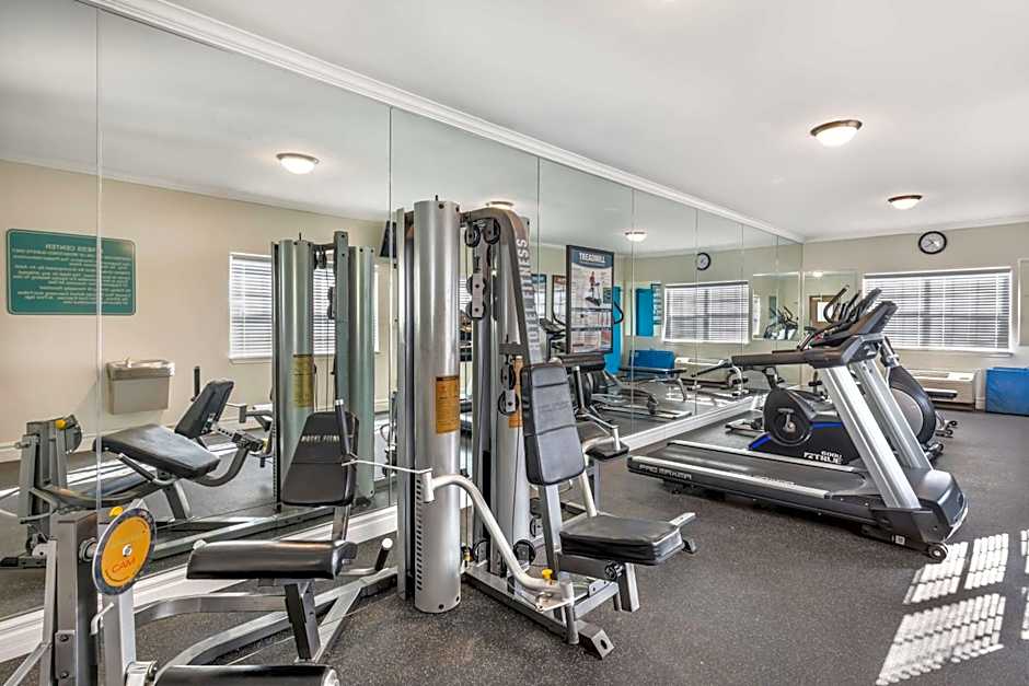 Best Western Clubhouse Inn & Suites