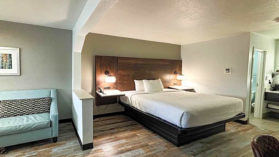 Photo 1 of 5 of 1 King Bed, Mobility Accessible