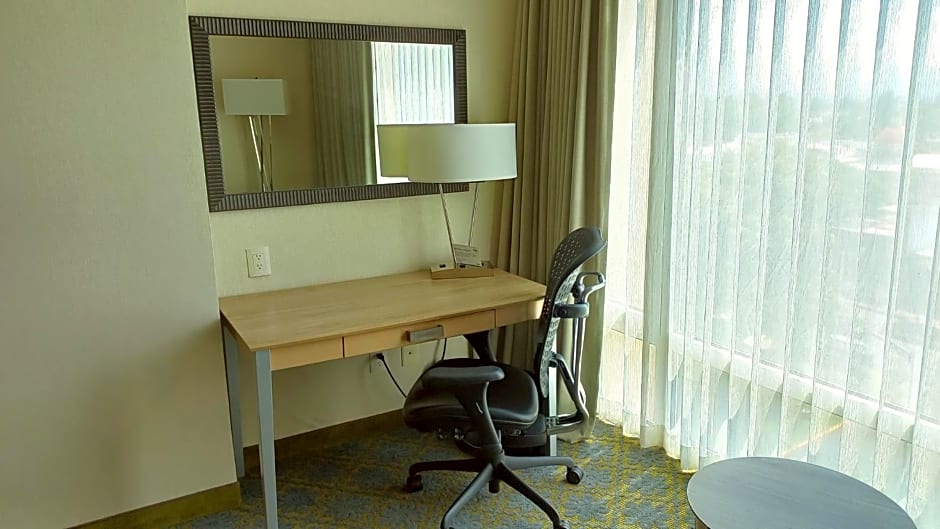 Holiday Inn Express & Suites Cuernavaca By IHG