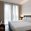 J Hotel
