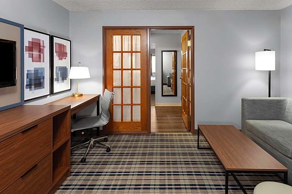 AmericInn by Wyndham Green Bay West