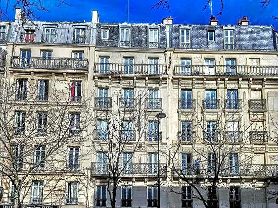 Acacia Hotel