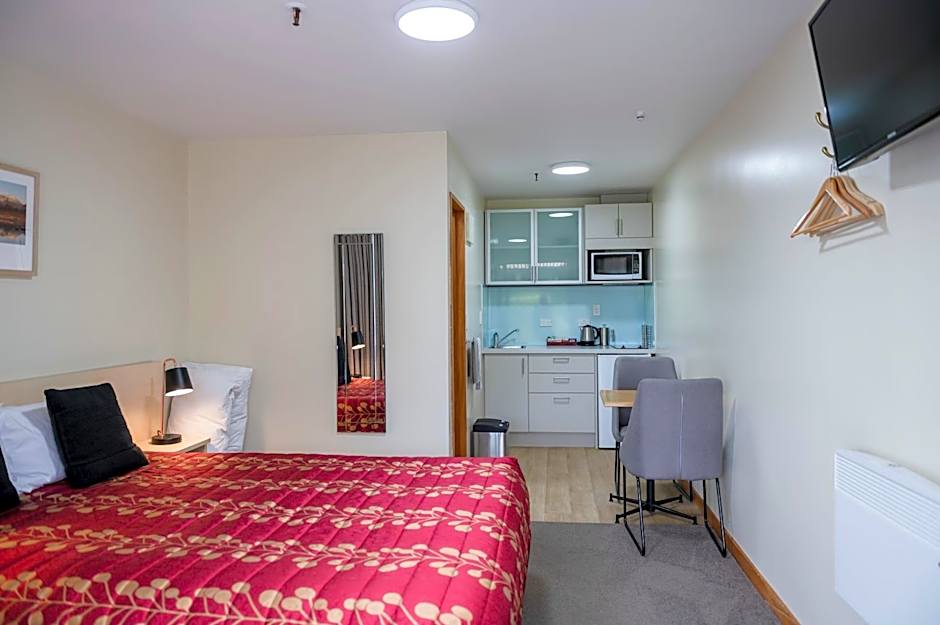 ASURE Aspiring Court Motel