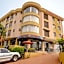 Hillside Plaza Hotel