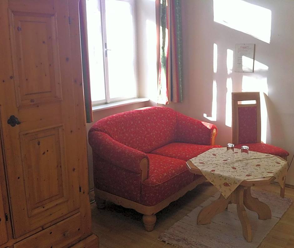 Gasthof Zum Niederhaus - Familie Perthold