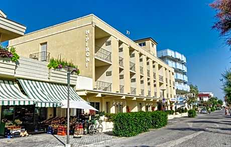 Hotel Pironi