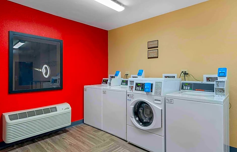 Extended Stay America Suites - St. Petersburg - Clearwater - Executive Dr.