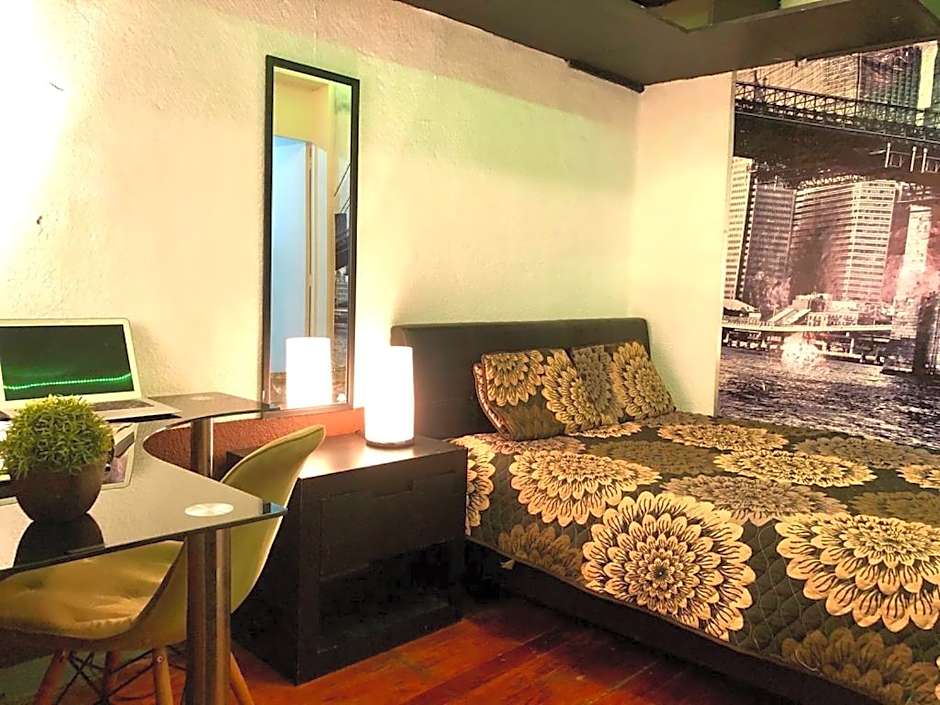 Roomies Hostel Condesa