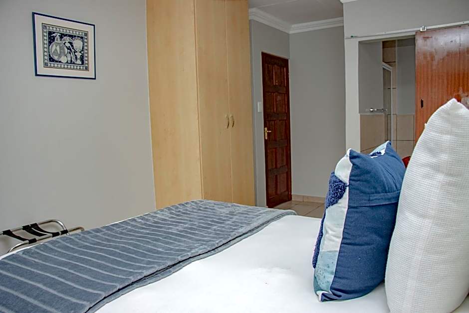 Woodpecker's Inn Guest House