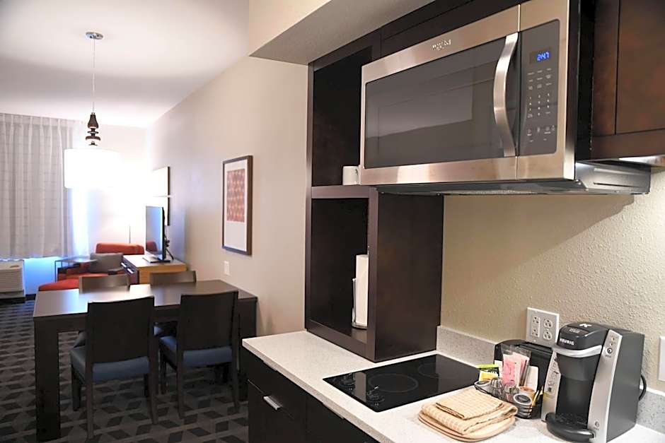 TownePlace Suites by Marriott Kansas City at Briarcliff