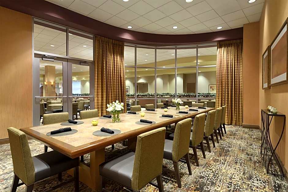 Embassy Suites By Hilton Omaha-La Vista Hotel & Conference Center