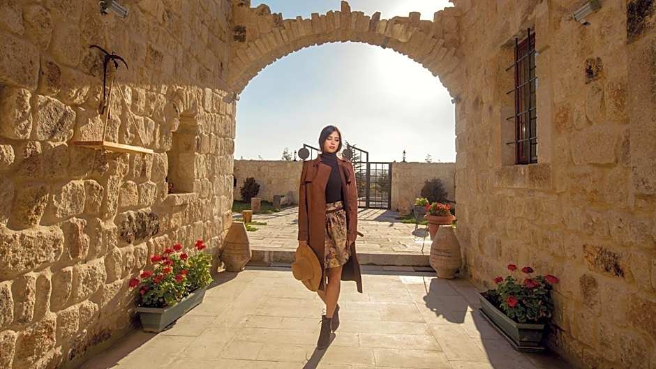 Acropolis Cave Suites