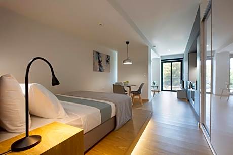 Suite with City View