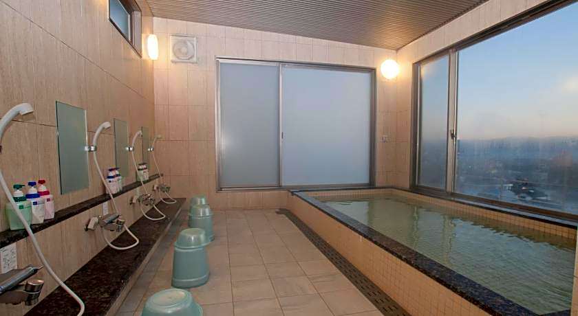 Omura Station Hotel