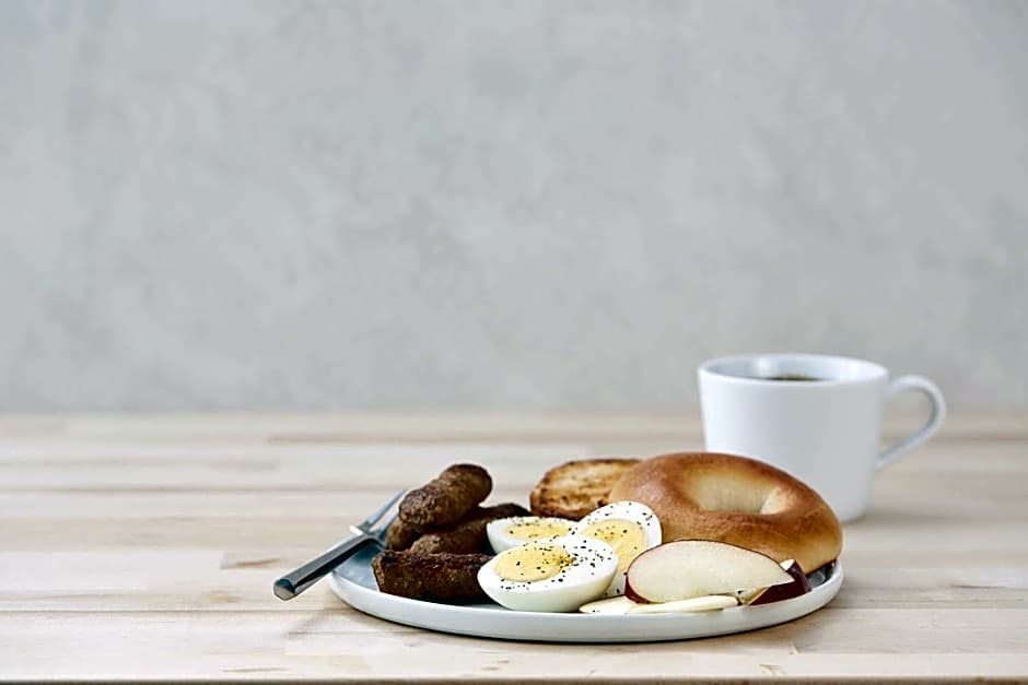 DRURY INN & SUITES INDIANAPOLIS NORTHEAST