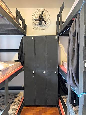 Single Bed in Mixed Dormitory Room