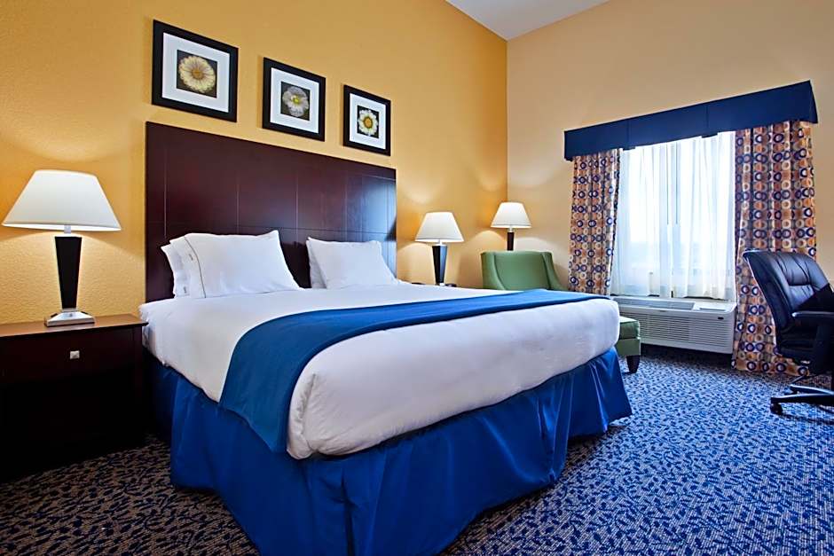 Holiday Inn Express Hotel and Suites Akron South-Airport Area By IHG