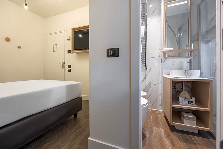 Globus Urban Hotel