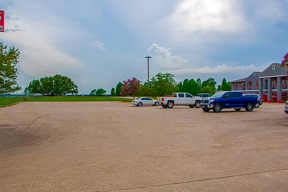 Americas Best Value Inn Donaldsonville