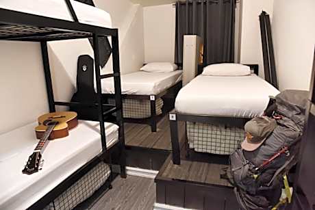 Bed in 8-Bed Mixed Dormitory Room
